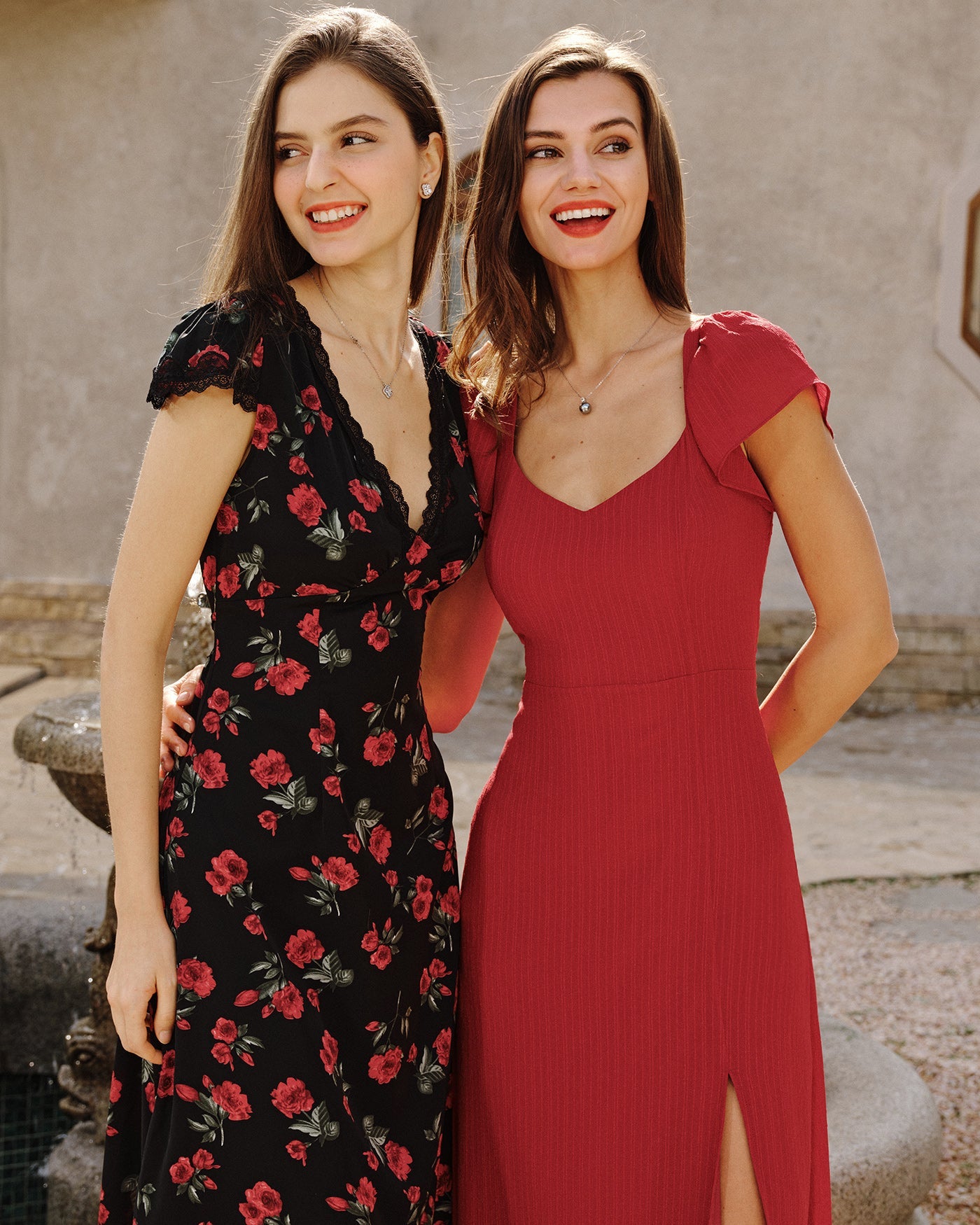 Vestido largo de jacquard con cuello corazón en rojo